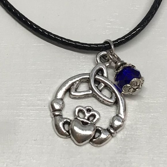 Claddagh Charmed Triquetra Celtic Trinity Knot - Picture 1 of 8
